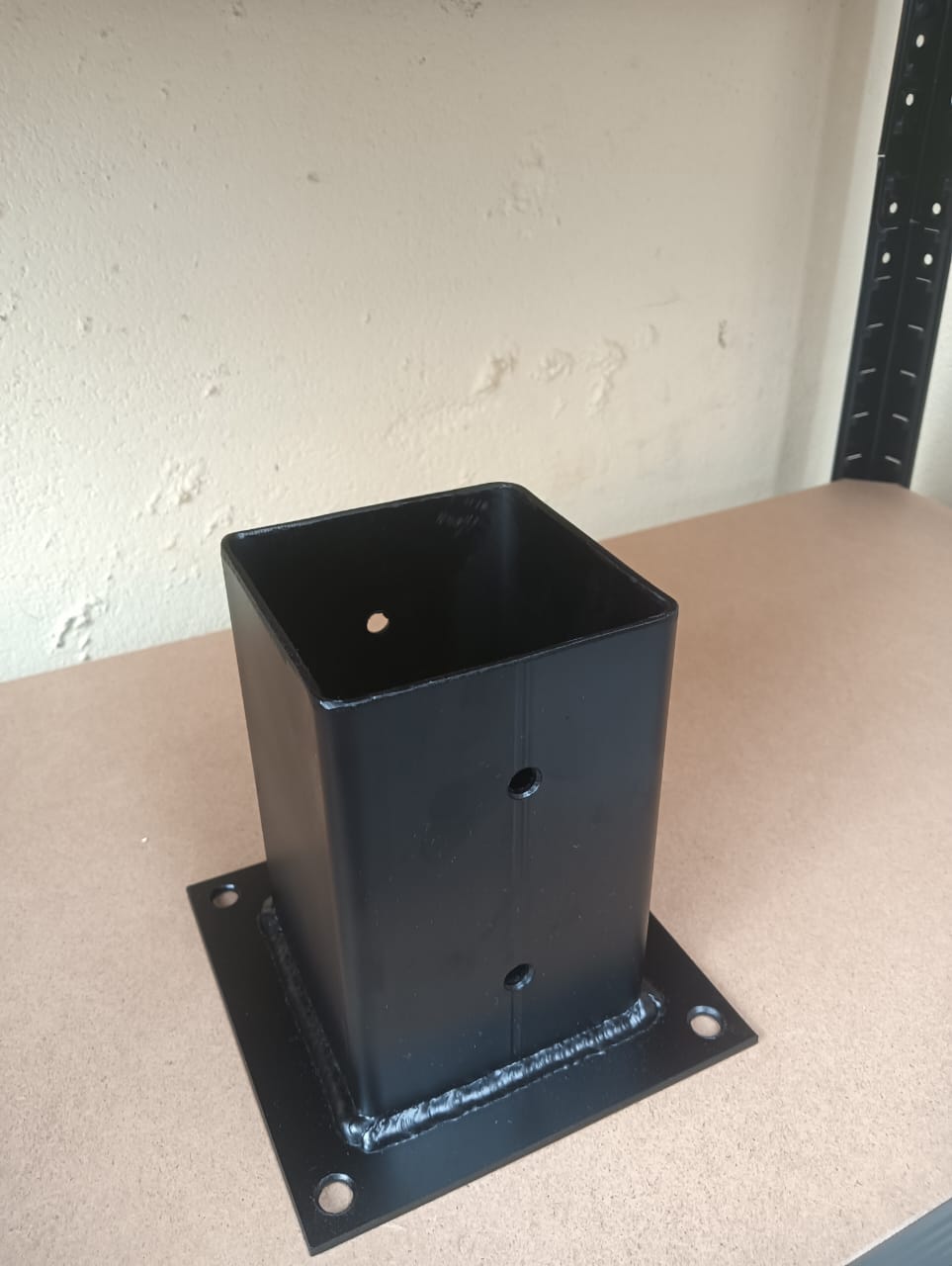 Base Cerrada para pilares de 4x4